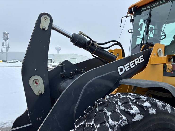 2019-deere-544l-image-48