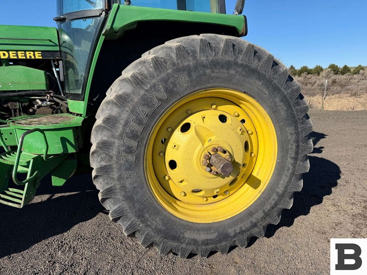 1992-john-deere-4760-image-34