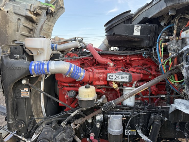 2019-kenworth-t880-image-9