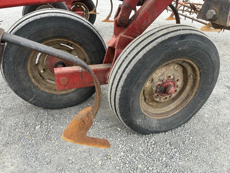 case-ih-4800-image-14