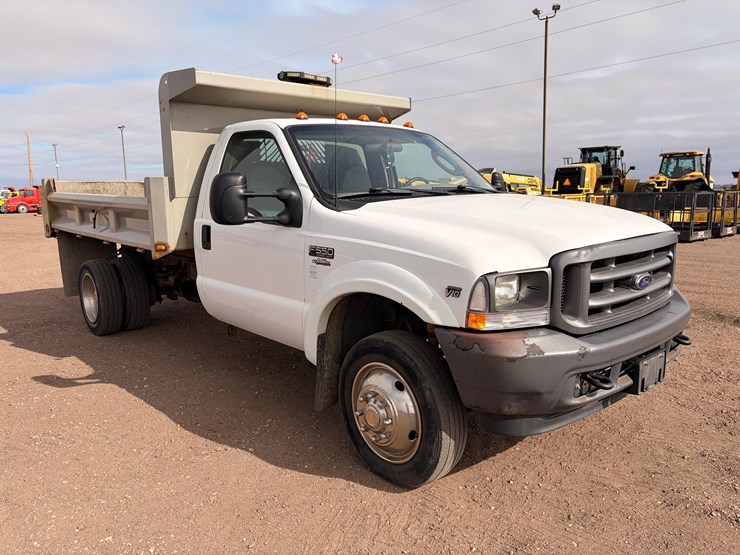 2003-ford-f550-image-2