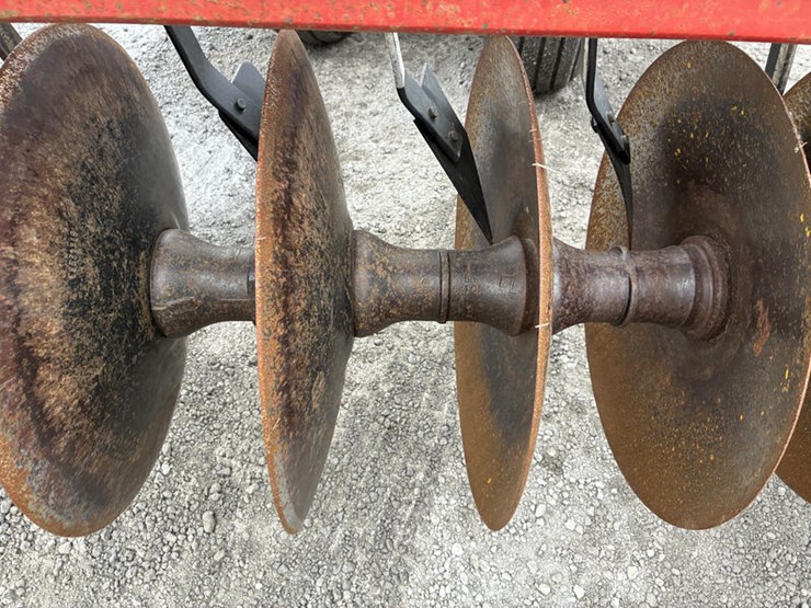 case-ih-3900-image-9