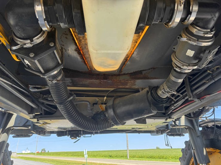 2011-hagie-sts10-image-12