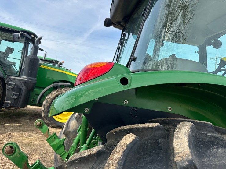 2011-john-deere-5090m-image-47