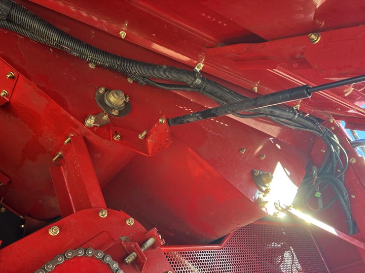 2008-case-ih-2588-image-84