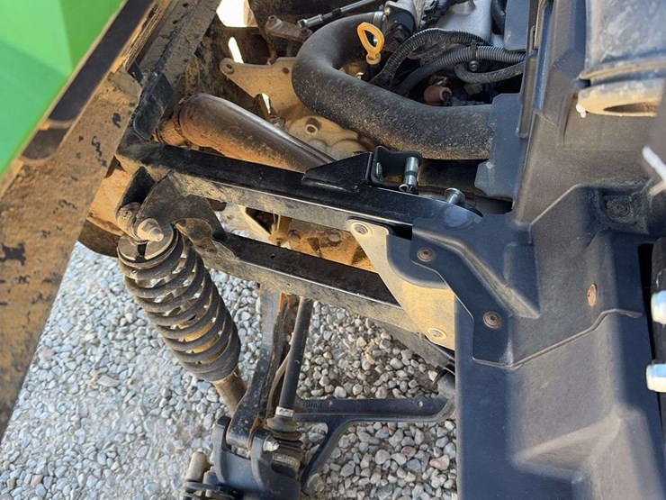 john-deere-gator-image-14