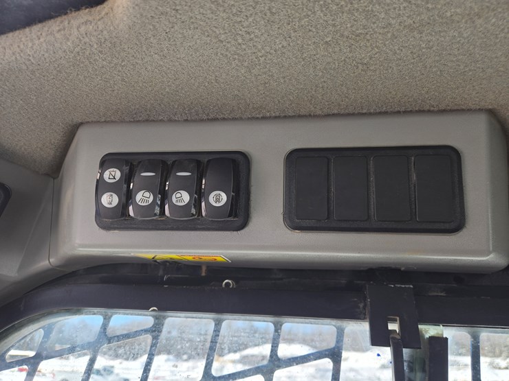 caterpillar-279d-image-46