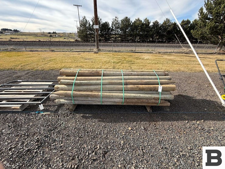 ..-wooden-posts-image-1