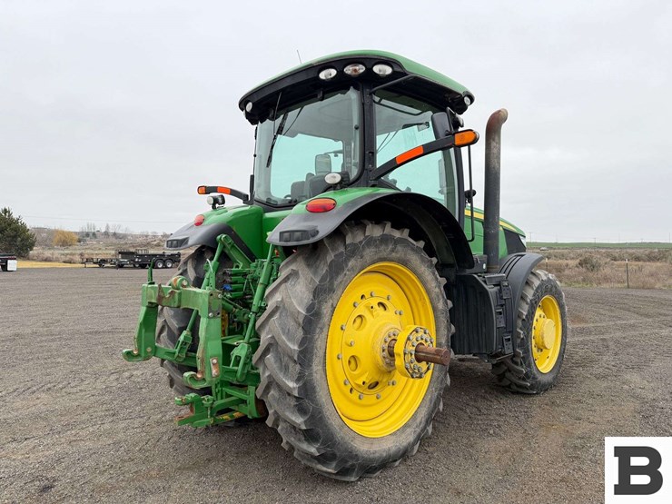 2012-john-deere-7260r-image-5