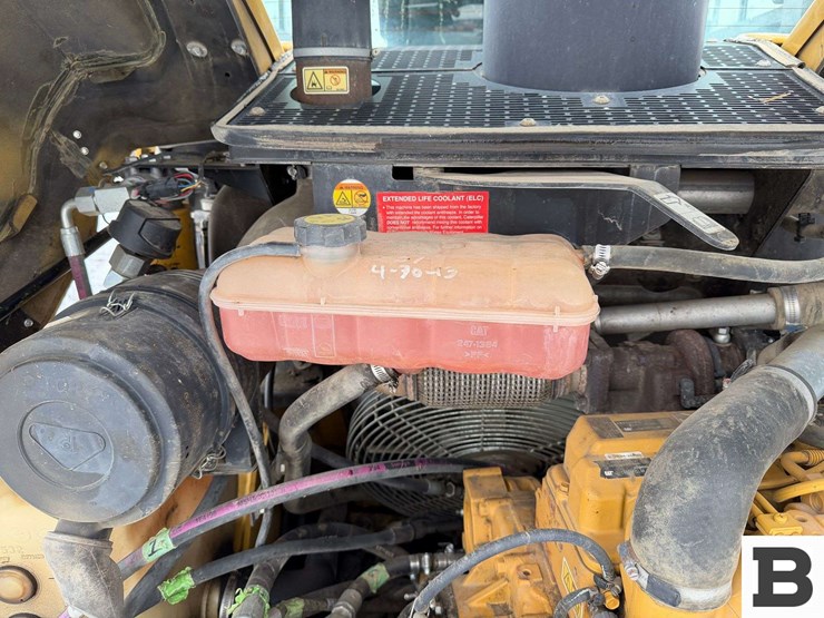 2013-caterpillar-906-image-34