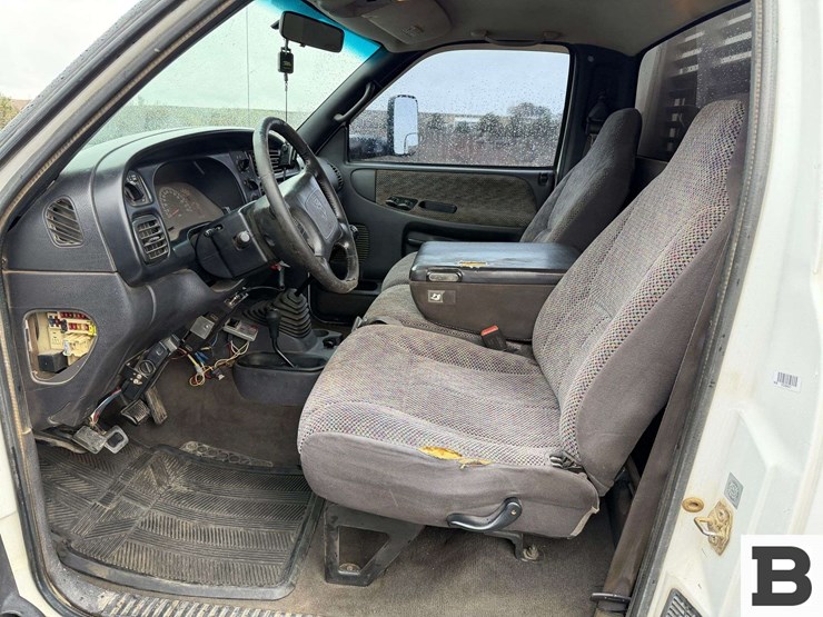 2001-dodge-ram-3500-image-42