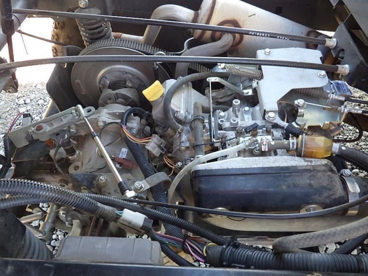 john-deere-gator-image-15