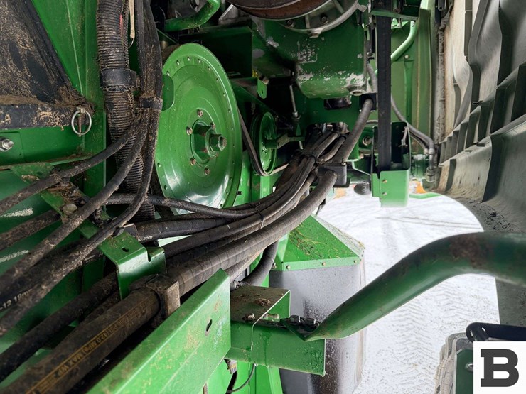 2004-john-deere-9660-sts-image-41