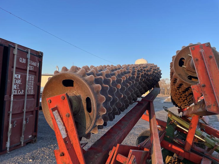 #5111-•-brillion-x-fold-packer-image-16