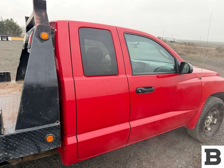 2005-dodge-dakota-image-19