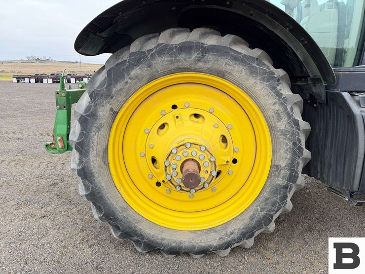 2012-john-deere-7260r-image-38