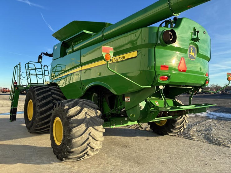 2021-john-deere-s770-image-6