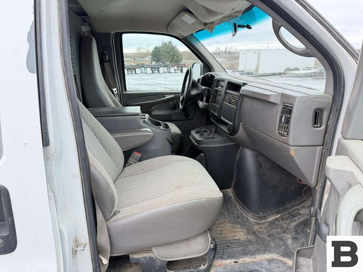 2007-chevrolet-express-2500-image-22