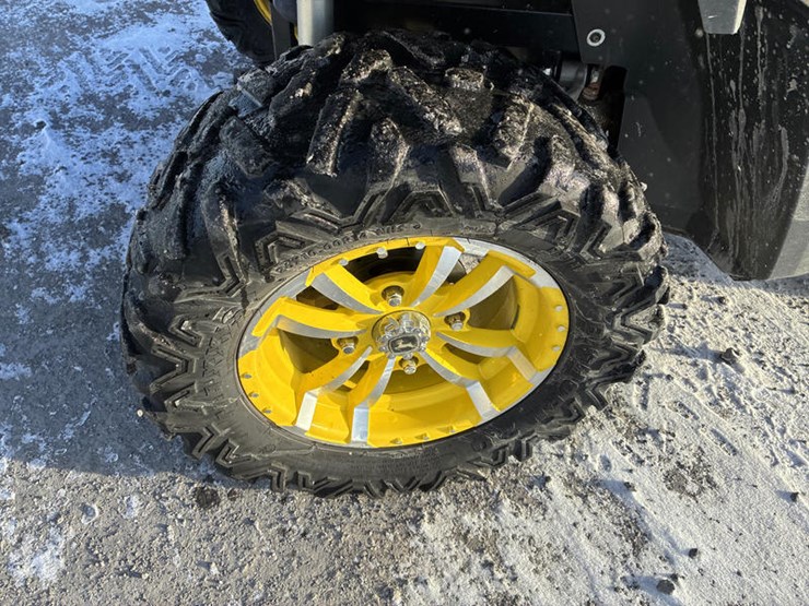 john-deere-gator-image-35