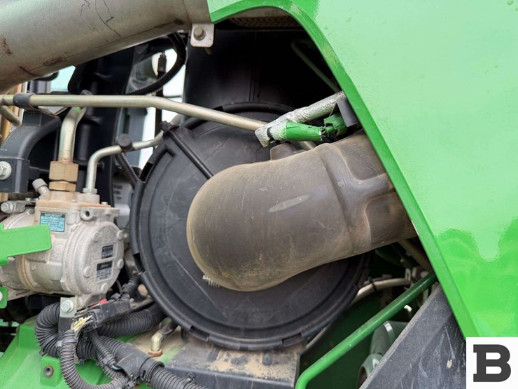 2014-john-deere-8310rt-image-58