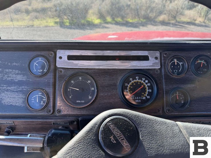 1986-freightliner-flc112-image-50