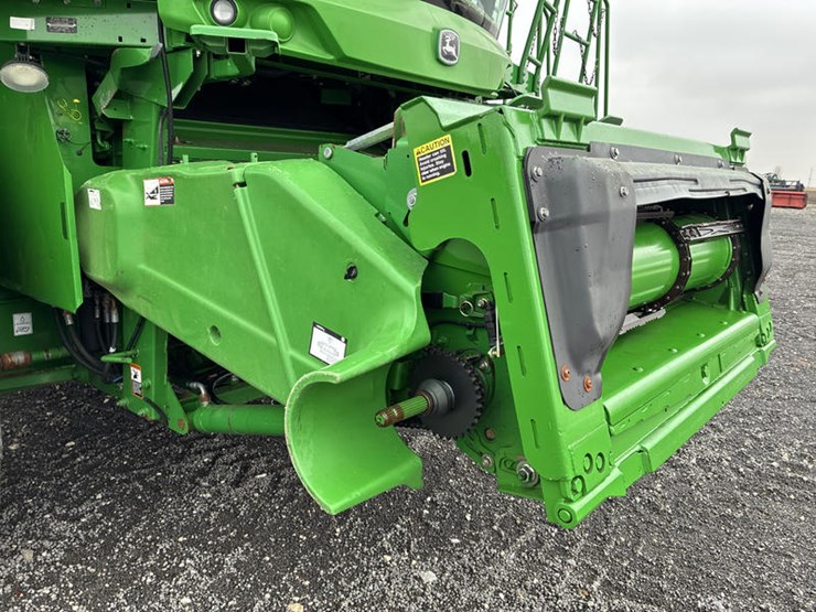 2014-john-deere-s680-image-26