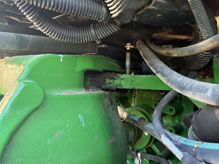 2013-john-deere-9510r-image-24