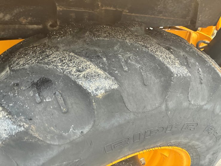 2019-jcb-3cx-image-62