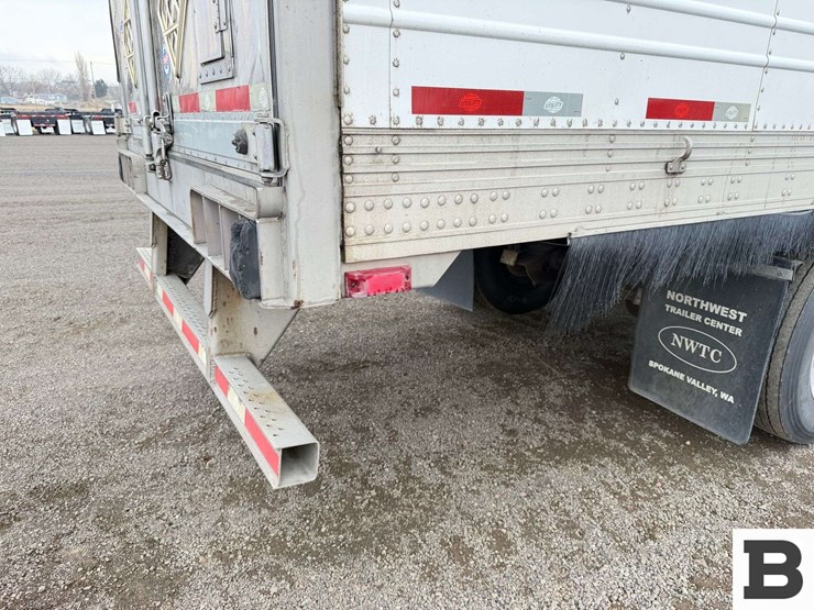 2014-utility-vs3ra-53'-van-trailer-image-28