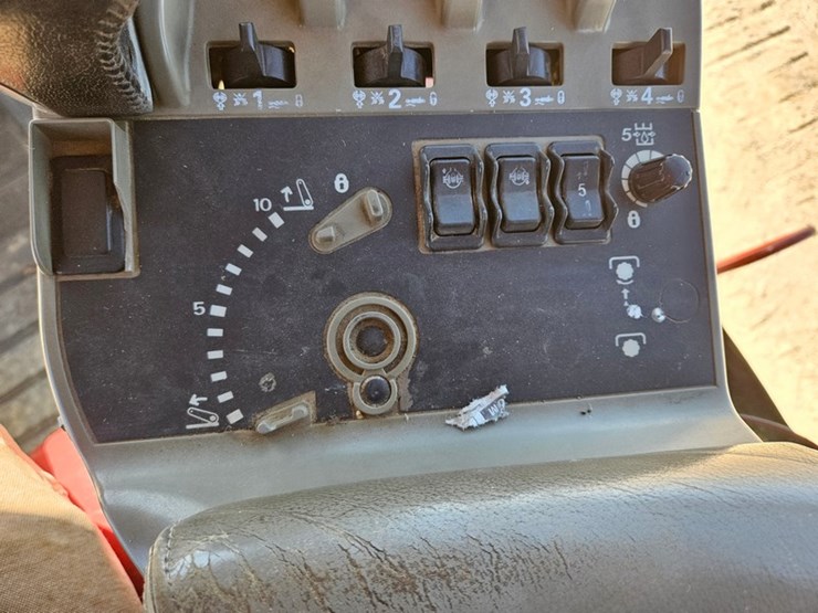 case-ih-375-image-31