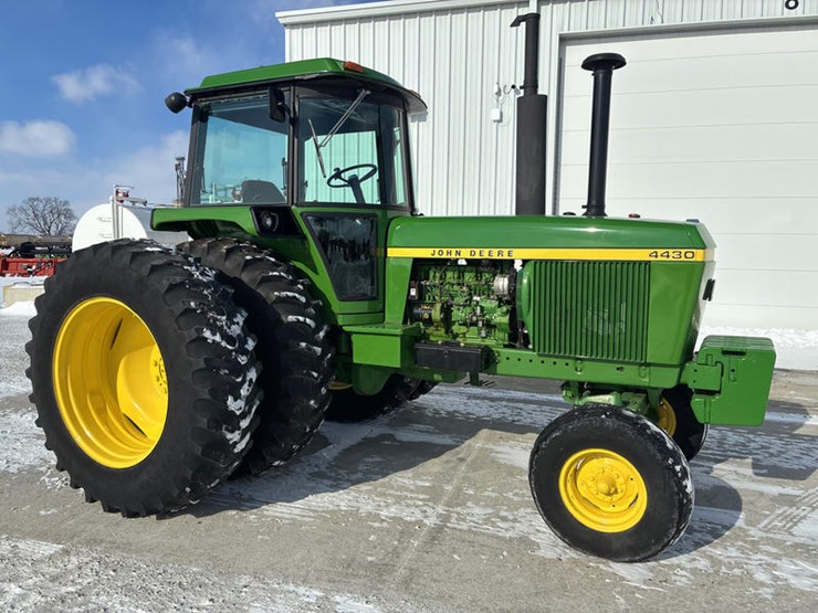 1977-john-deere-4430-image-1
