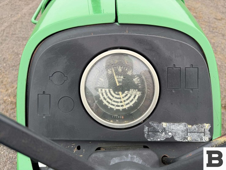 1980-john-deere-2940-image-40