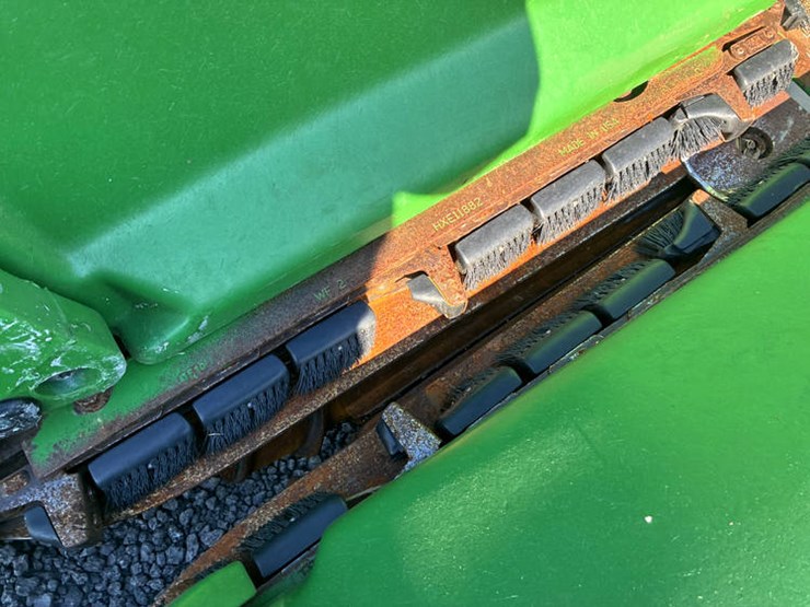 2011-john-deere-612c-image-14