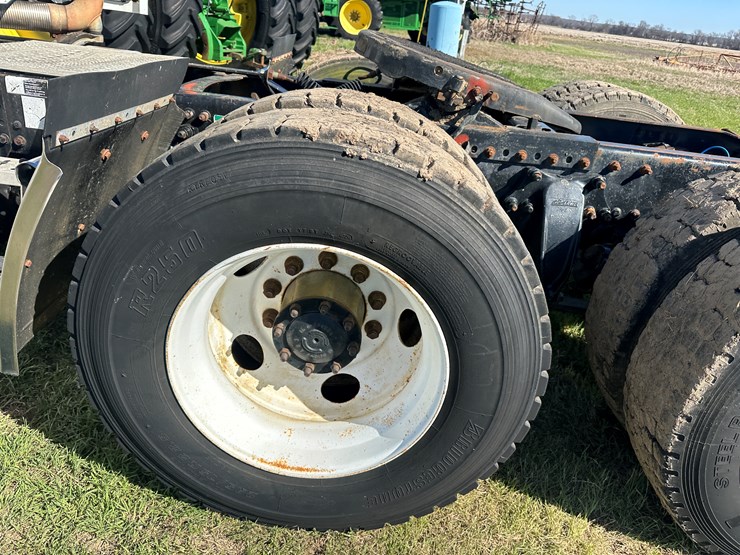 #40057-•-2001-freightliner-century-classic-s/t-t/a-daycab-truck-tractor-1fujbbbg41lh91794-image-7