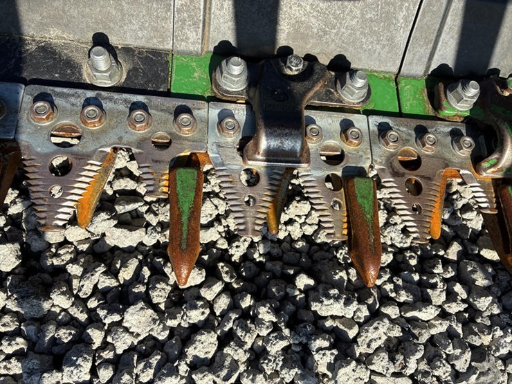 2021-john-deere-rd45f-image-22