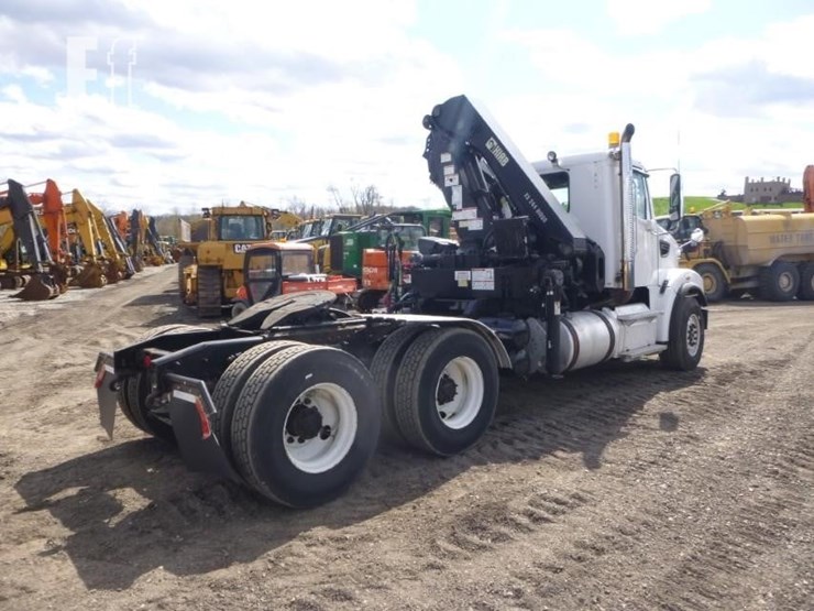 freightliner-coronado-122-image-52