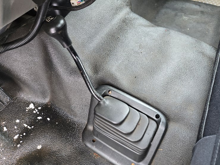 2001-ford-f350-image-53