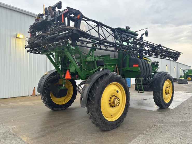 2011-john-deere-4830-image-6