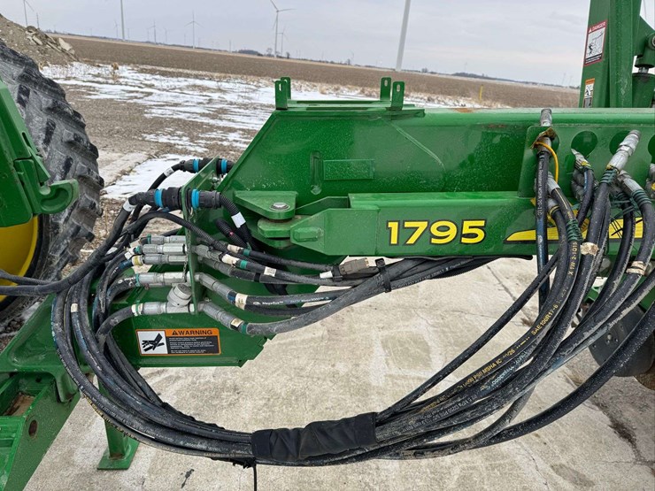 john-deere-1795-image-26