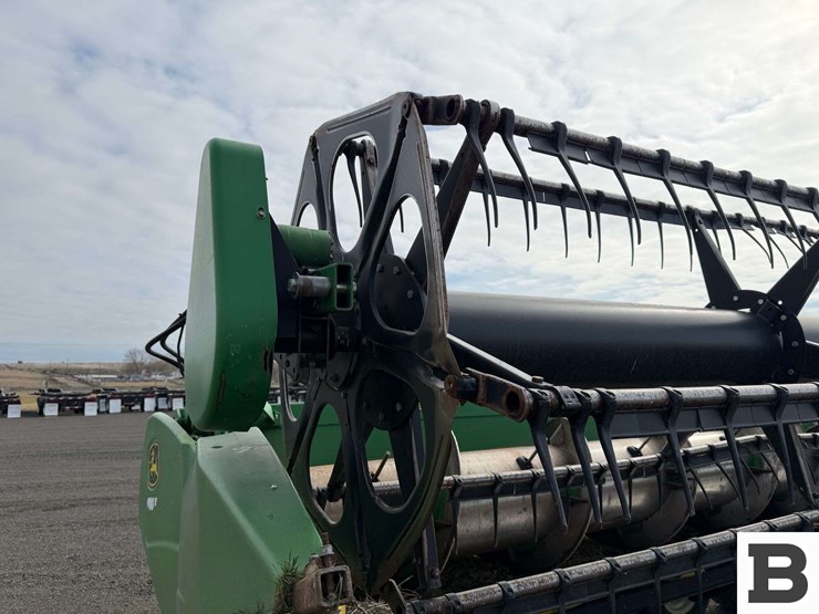 2009-john-deere-635f-image-31