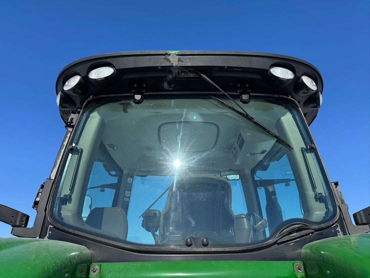 2012-john-deere-8310r-image-18
