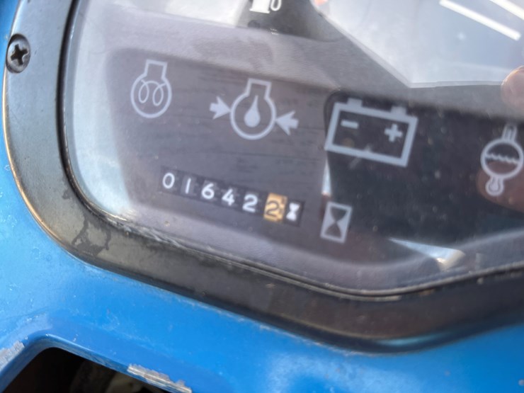 new-holland-tc33-image-13