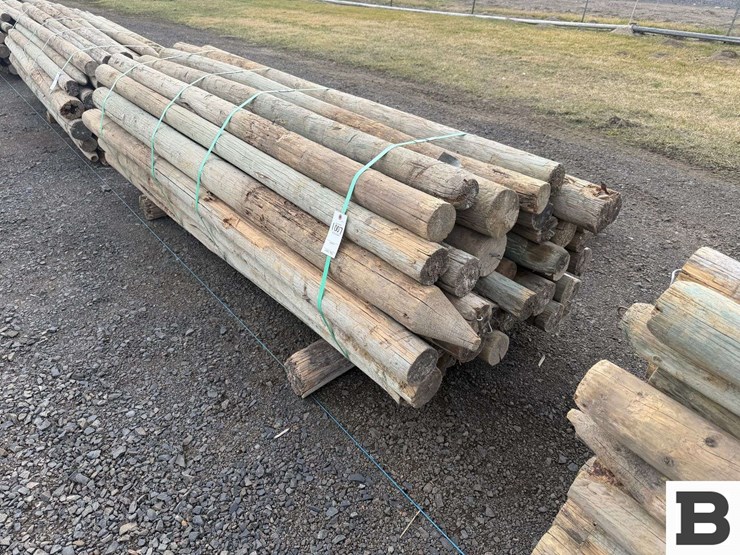 ..-wooden-posts-image-2