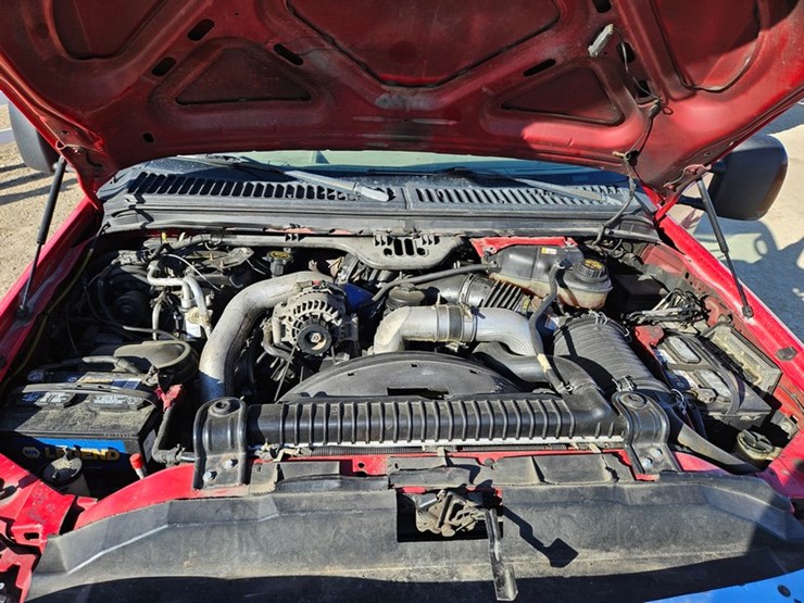 2005-ford-f550-image-15