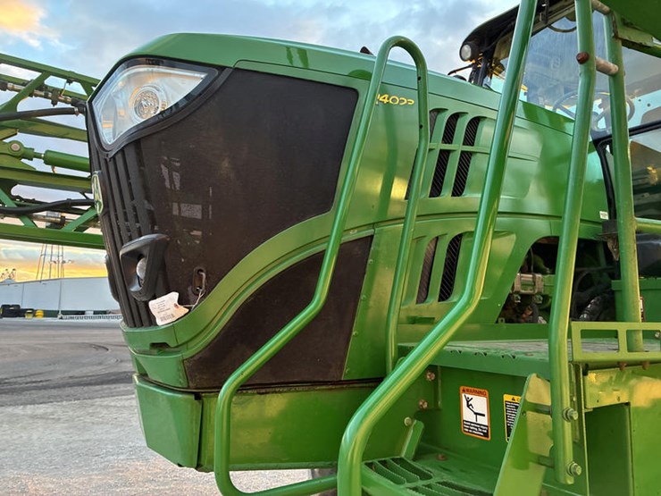 2017-john-deere-r4023-image-50
