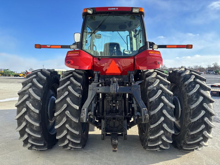 2011-case-ih-magnum-315-image-7