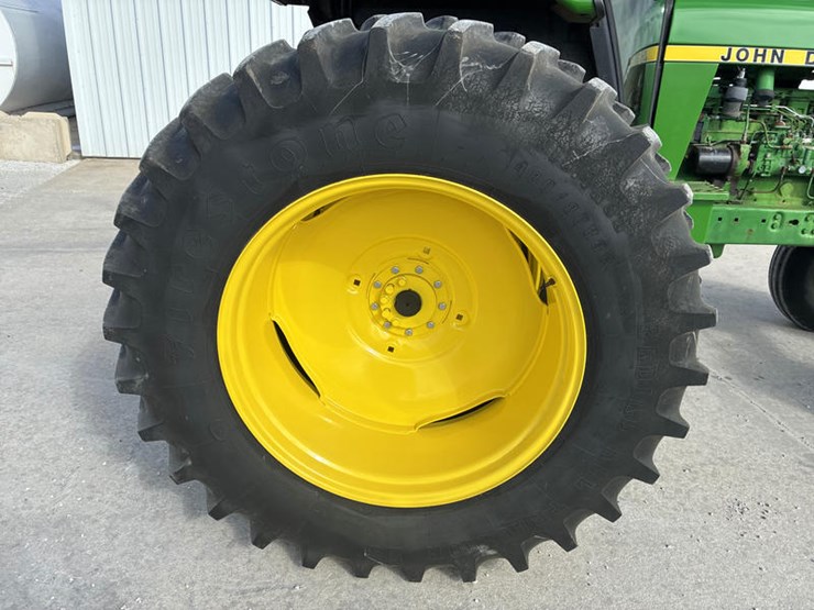 1984-john-deere-4450-image-52