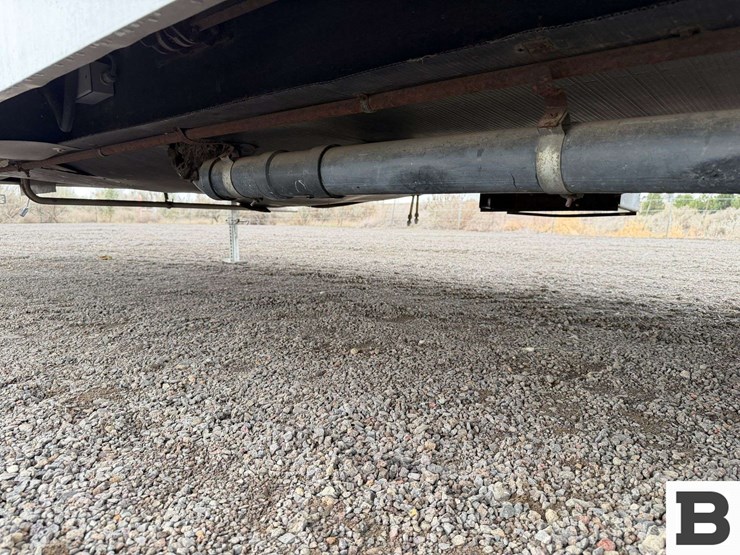 2006-raptor-3712ts-travel-trailer-image-18