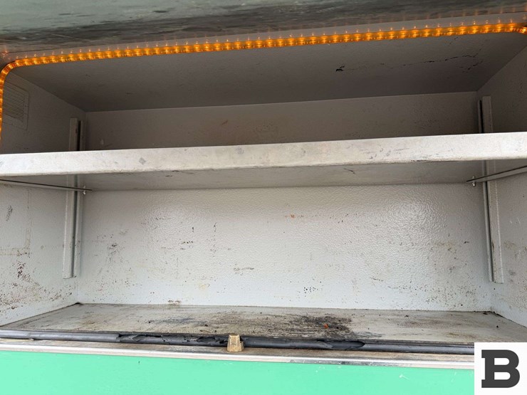 2005-international-7400-image-26