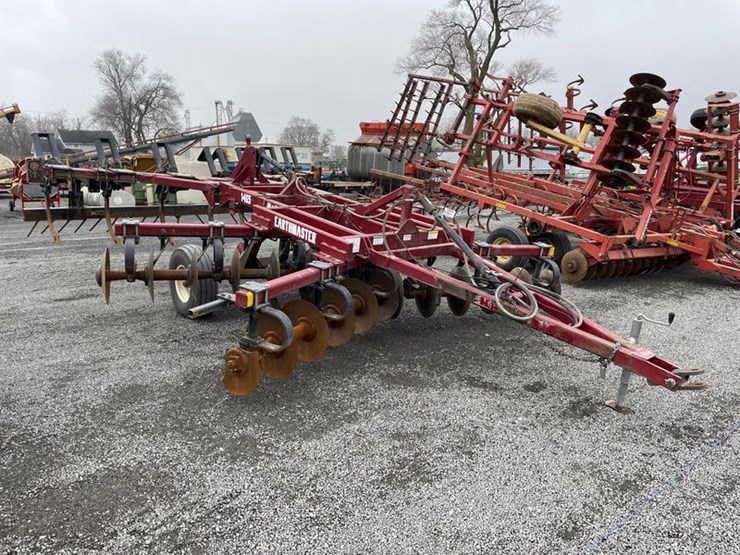 #5042-•-m&w-earthmaster-image-4